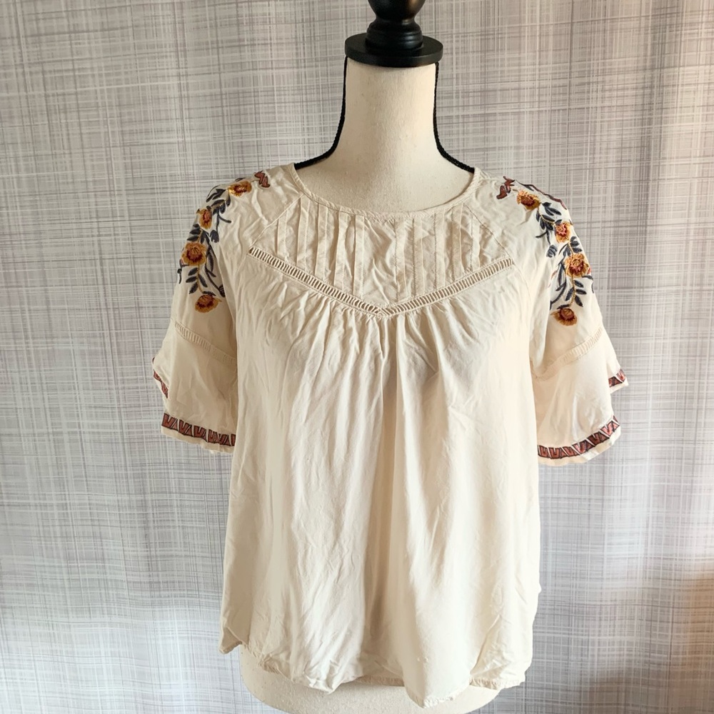 Entro Cream Blouse Embroidered Sleeves